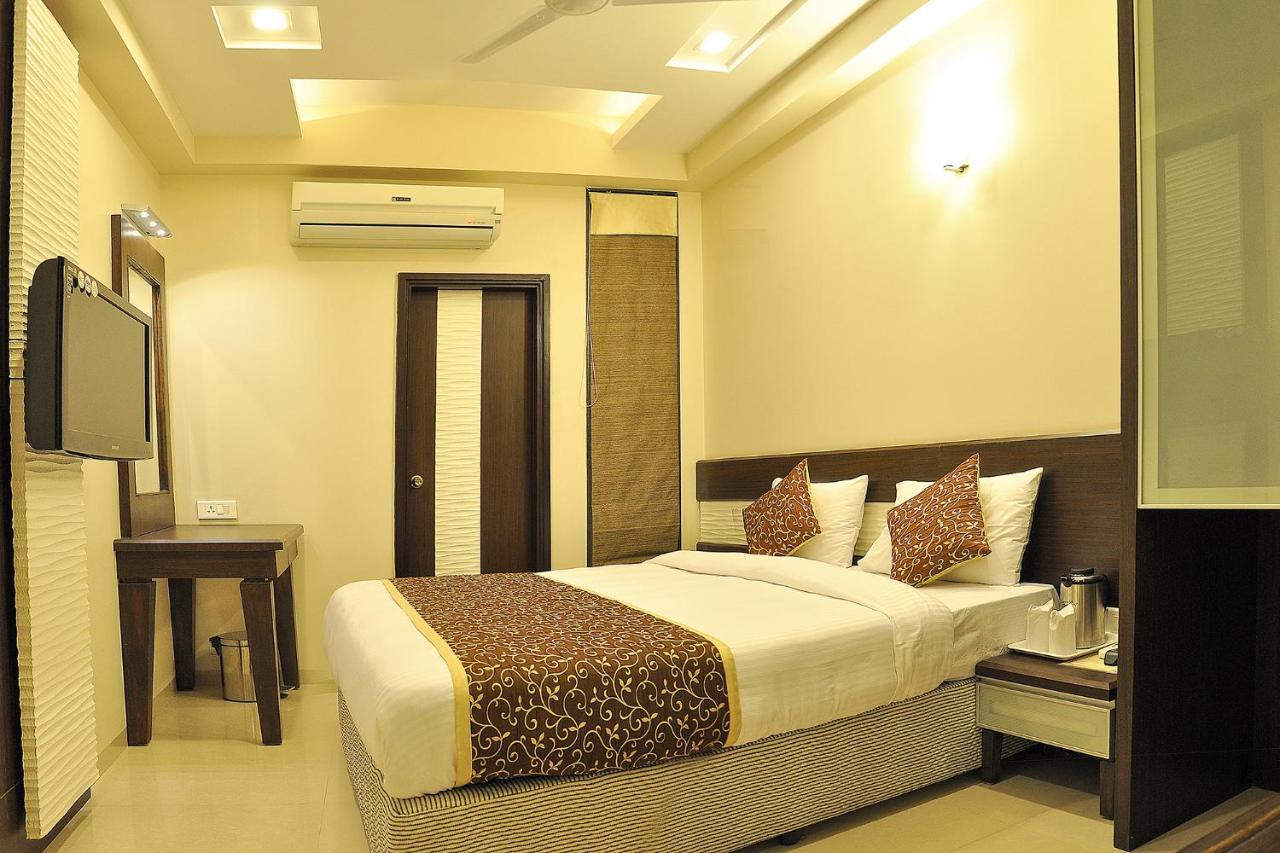 Fabhotel Shree Narayana Udajpur Exteriér fotografie